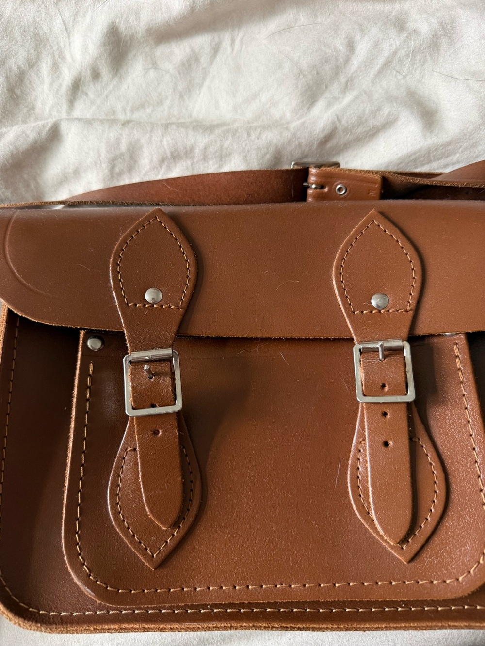 Cambridge Satchel Crossbody Bag - Picture 3 of 5